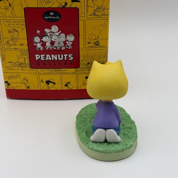 Hallmark Peanuts Gallery “Love Warms The Heart” Figurine - Picture 7 of 14